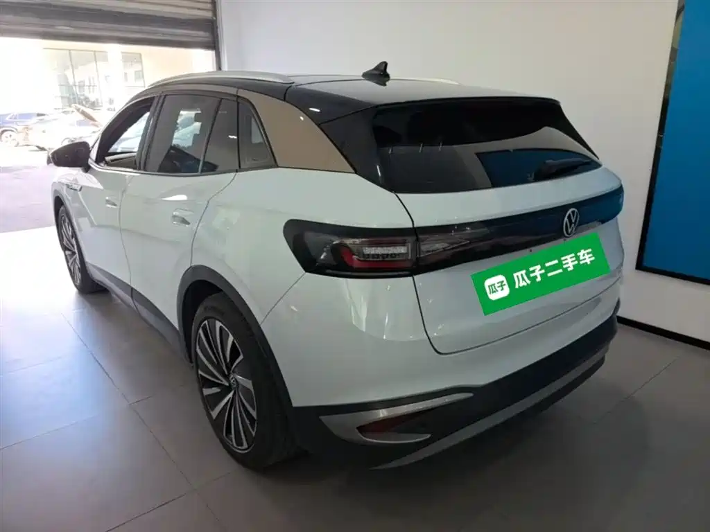 Volkswagen ID.4 X 2022 Pure Long Range Edition фото 5
