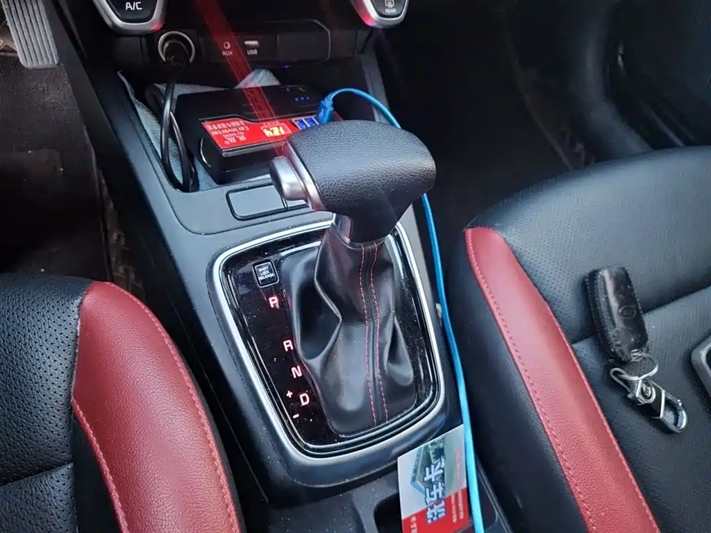 Kia KX CROSS 2018 1.6L Automatic Smart Sunroof Edition фото 11