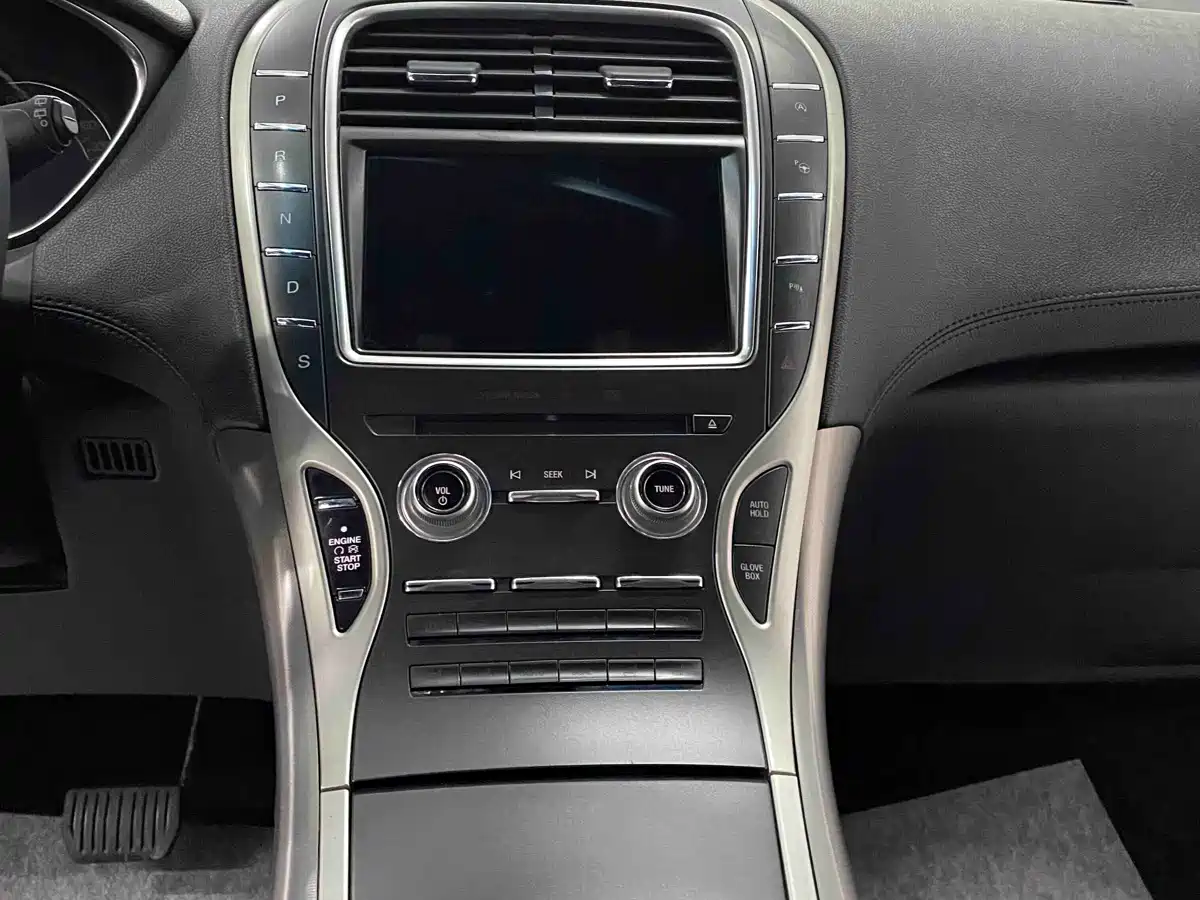 Photo 16 - Lincoln MKX