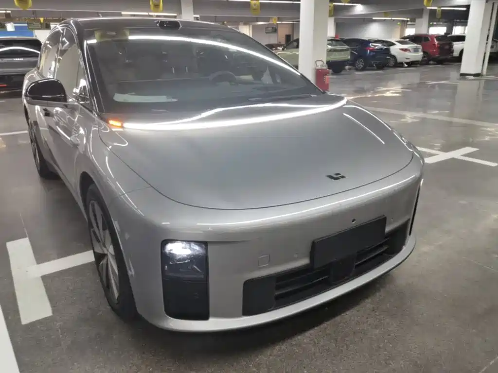 Фото 4 - Li Auto i6