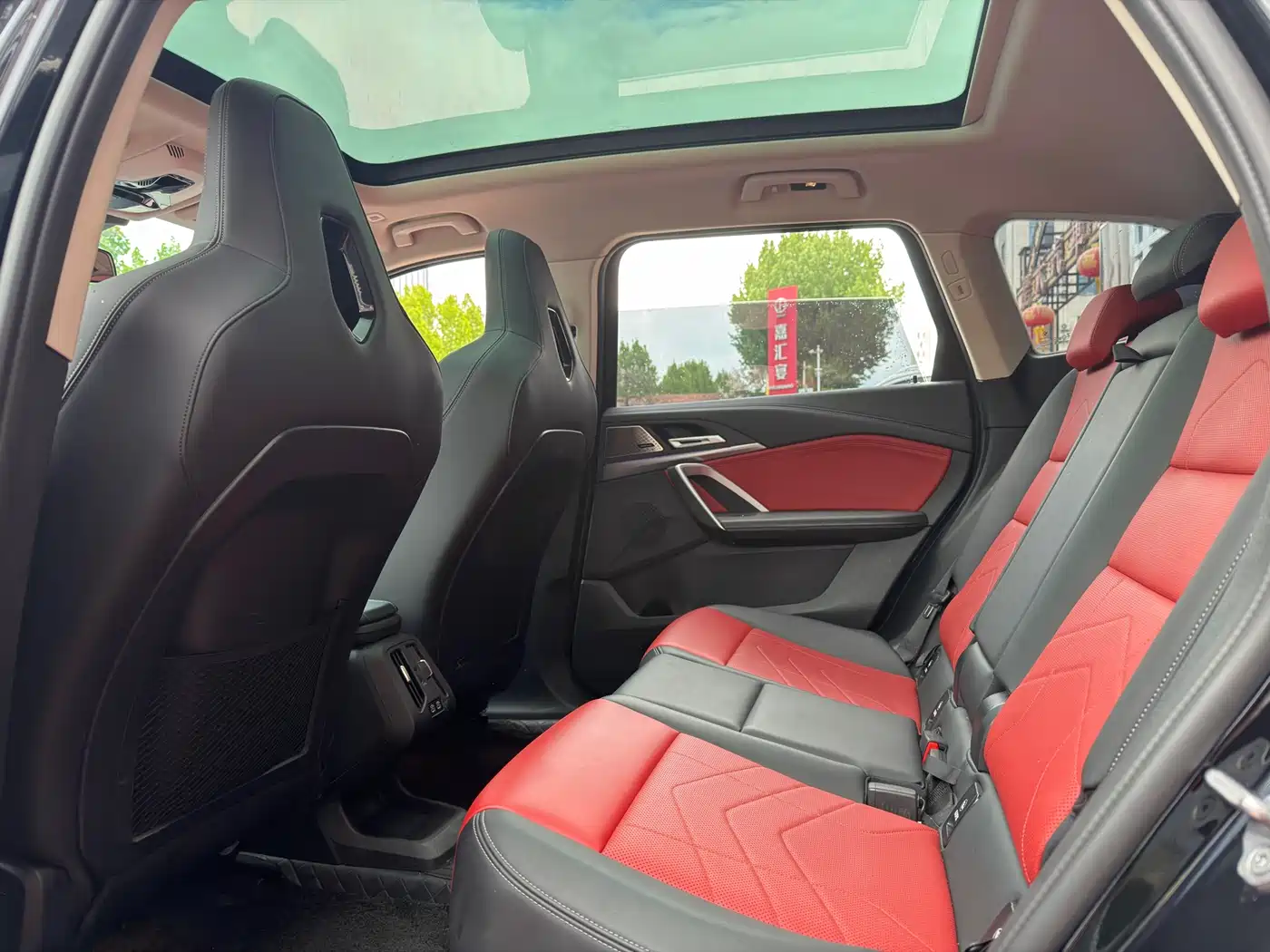 BMW iX1 2023 xDrive30L M Sport Package фото 8