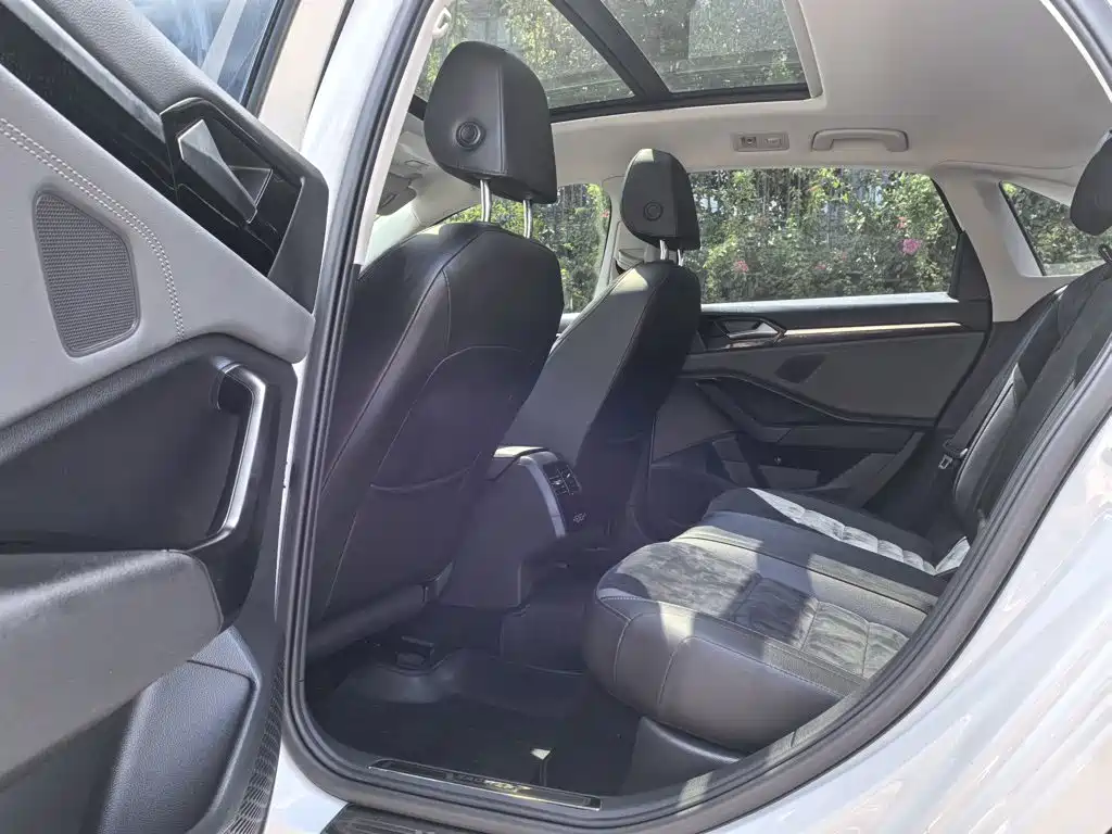 Volkswagen Sagitar, миниатюра 15