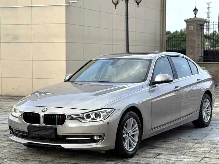 BMW 3 Series 2013 320Li Fashion Model
