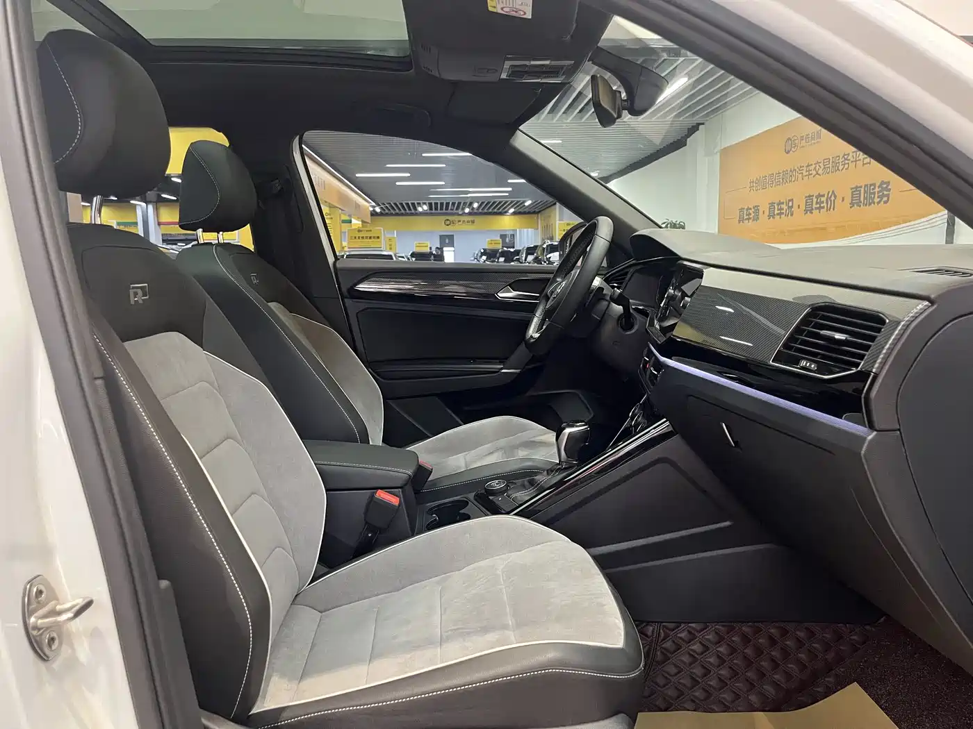Volkswagen Tayron 2019 380TSI 4WD R-Line China V фото 8