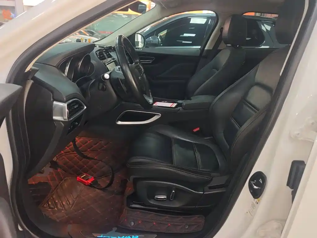 Jaguar F-PACE 2021 2020 2.0T Urban Premium Edition