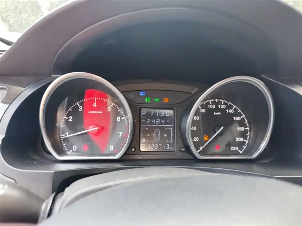 Zotye T600 2015 2015 2.0T DCT Luxury