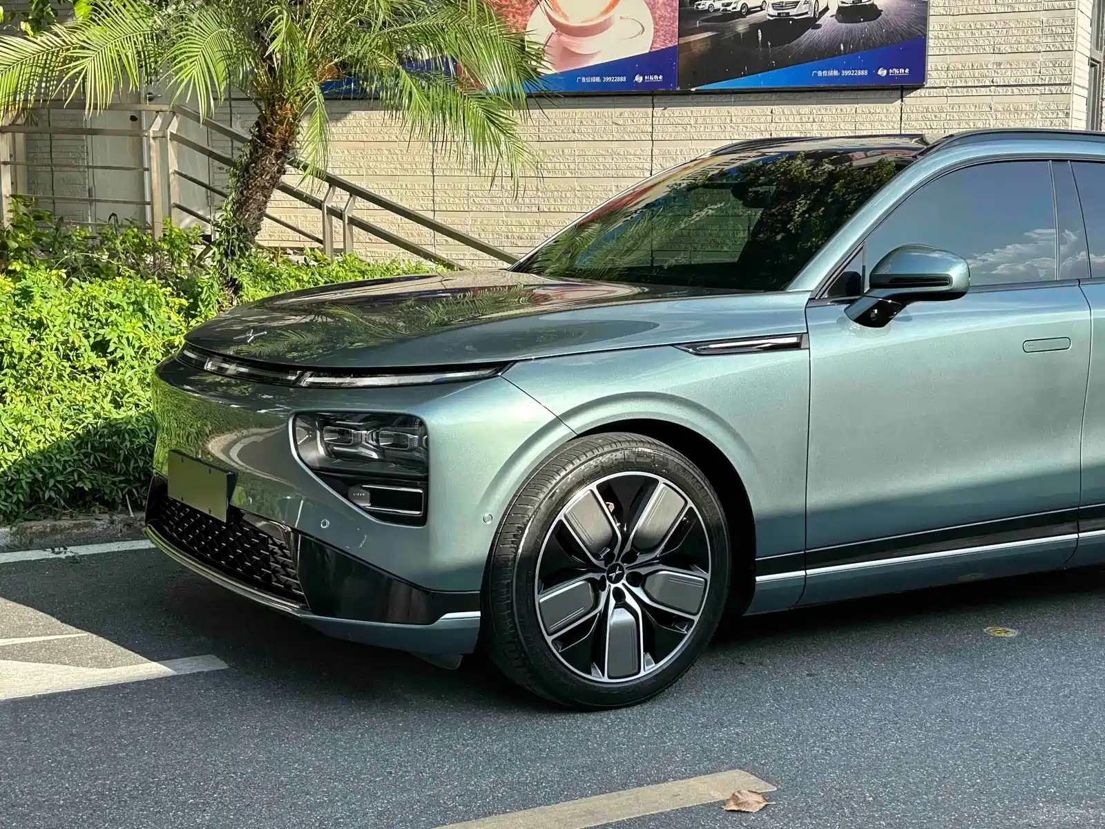 Фото 6 - XPeng G9