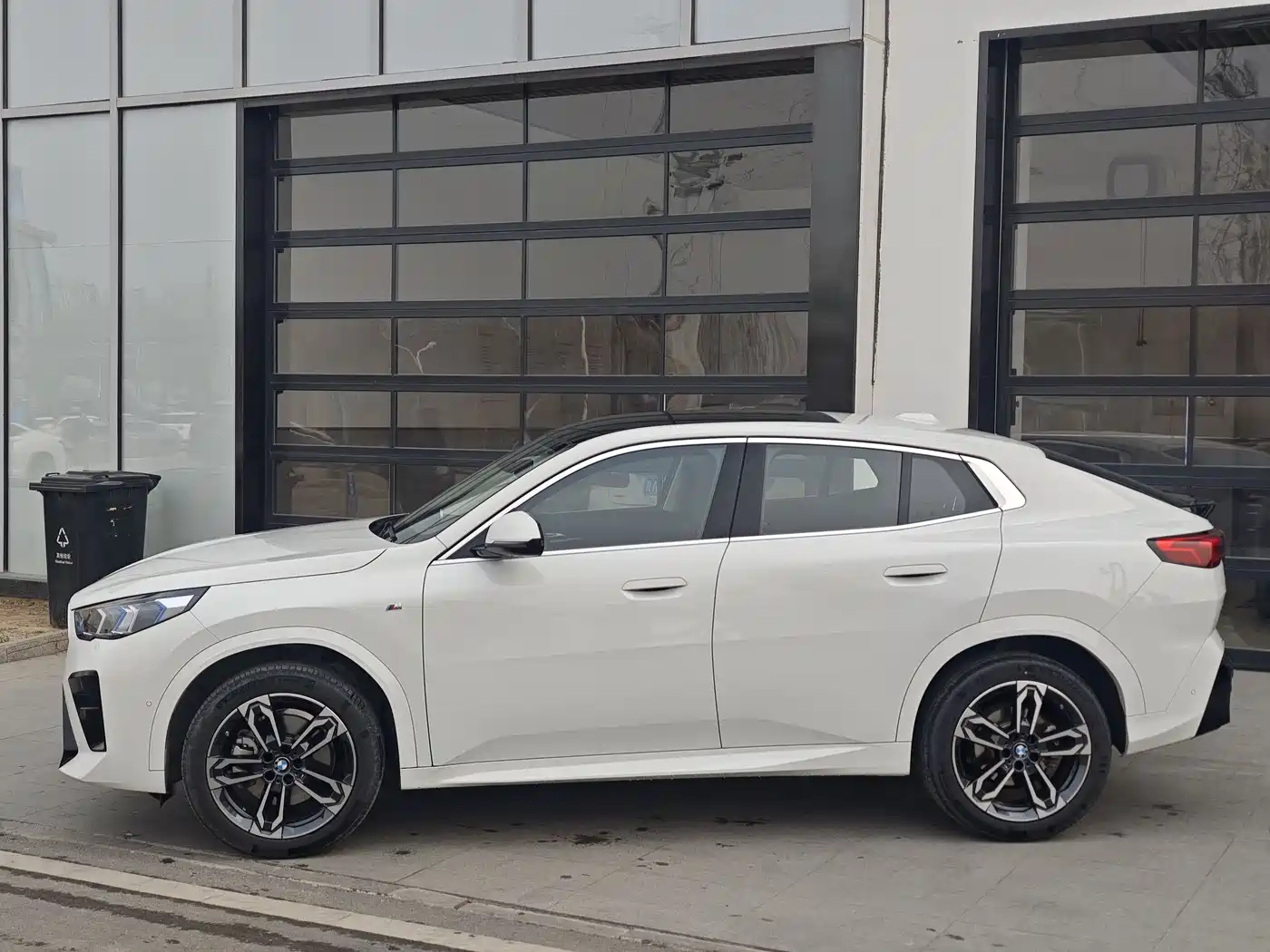 BMW X2 (Import) 2025 sDrive25i M Sport Package фото 4