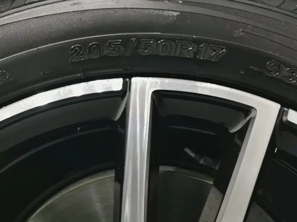 Фото 24 - Roewe D6