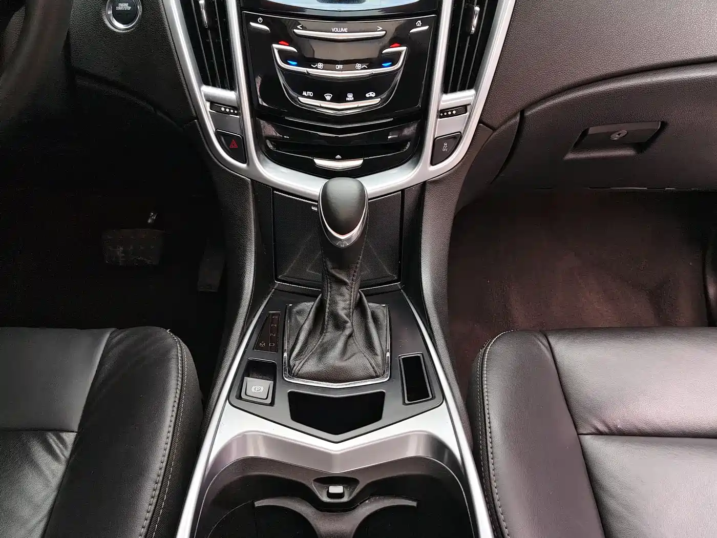 Cadillac SRX 2013 3.0L Comfort фото 10