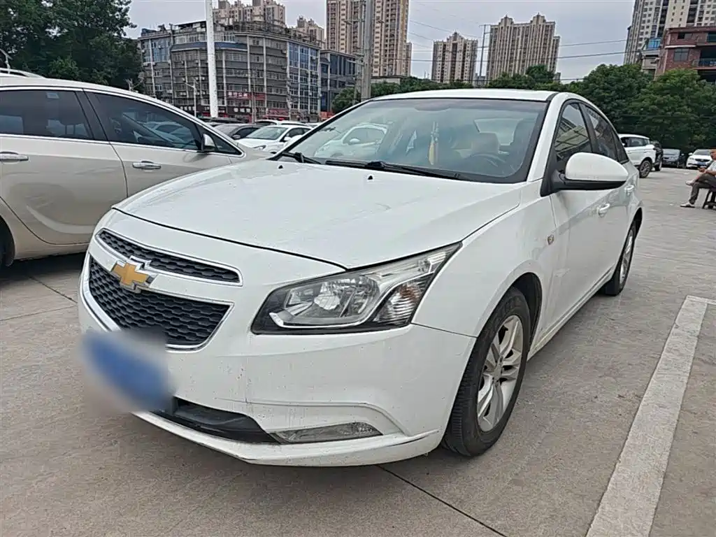 Chevrolet Cruze 2015 1.5L Classic SE AT
