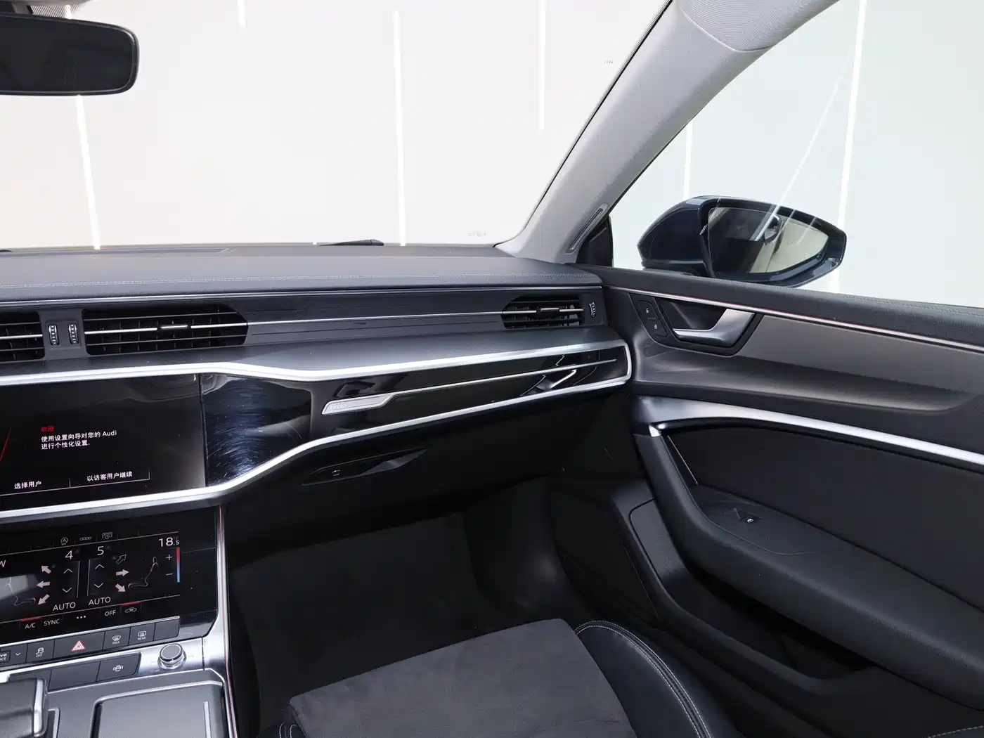 Audi A7L 2024 45TFSI S-line Dream Edition Crystal Package фото 20