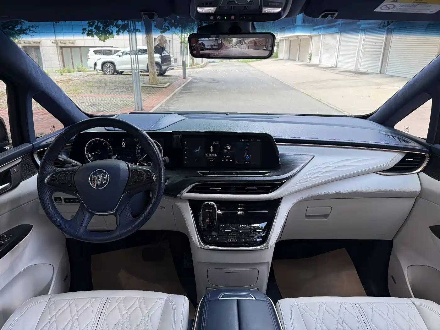 Buick GL8 2022 Avenir 4-Seater Prestige Edition фото 14