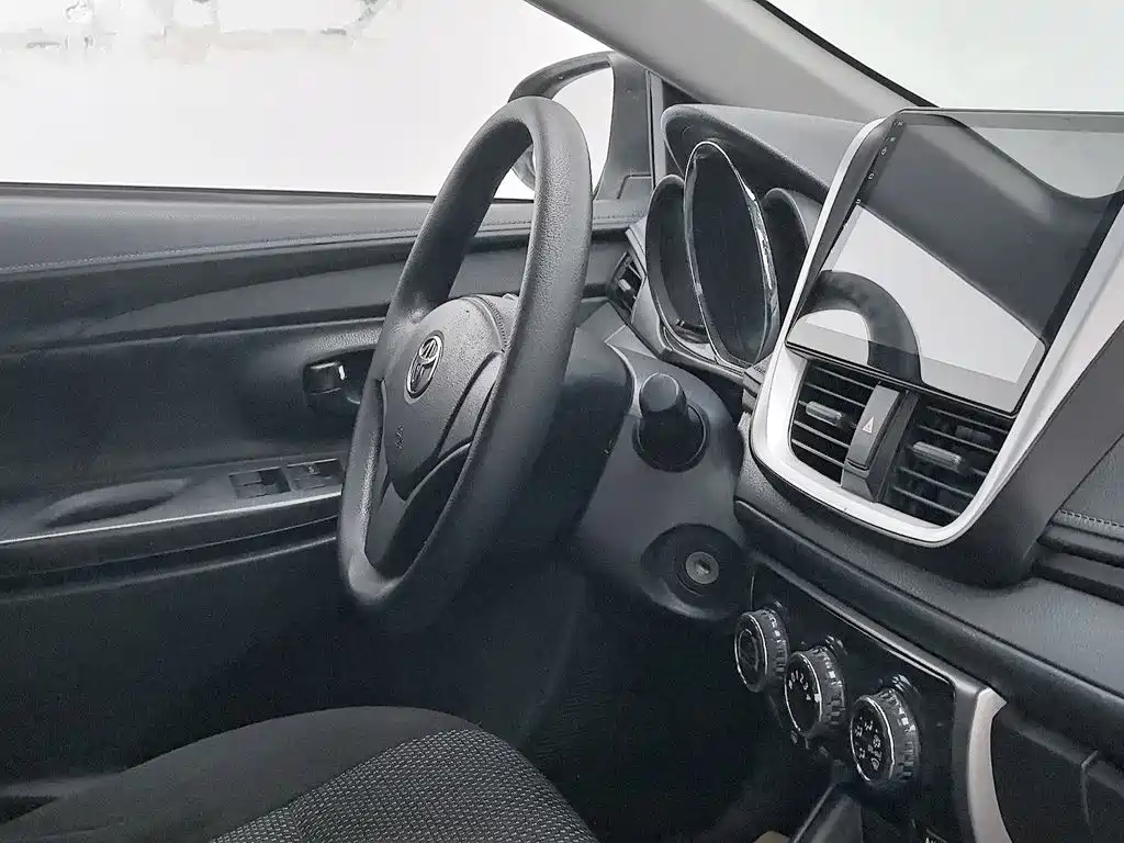 Фото 22 - Toyota Vios FS