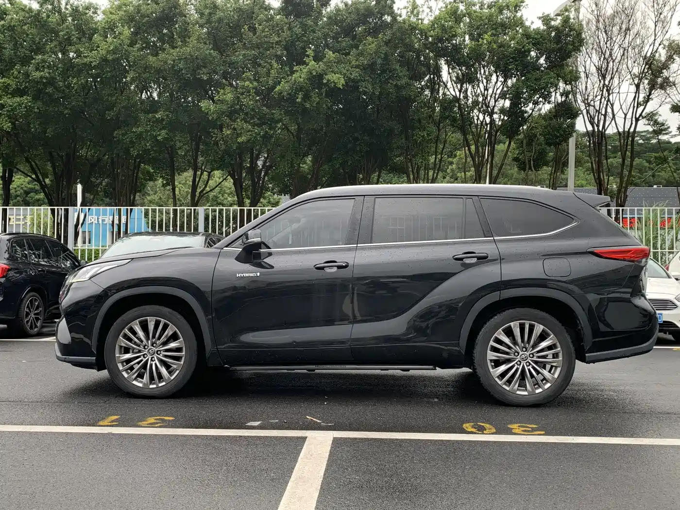 Фото 4 - Toyota Highlander