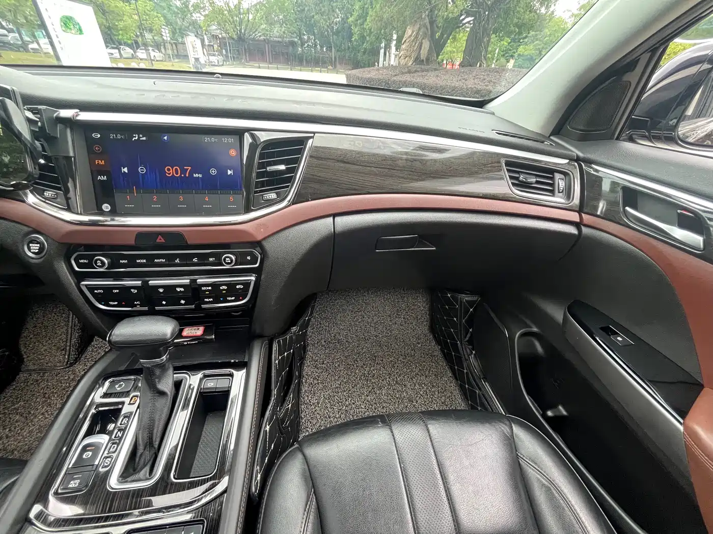 GAC Trumpchi Trumpchi GS8 2017 320T 2WD Luxury Smart Connect (7-seater) фото 10