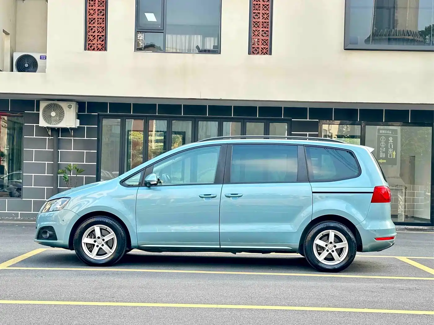 SEAT Alhambra 2014 2013 2.0TSI Premium Edition Euro V