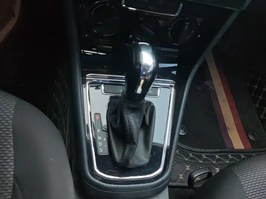 Volkswagen Bora 2019 Bora Legend 1.5L Automatic Fashion China VI фото 16