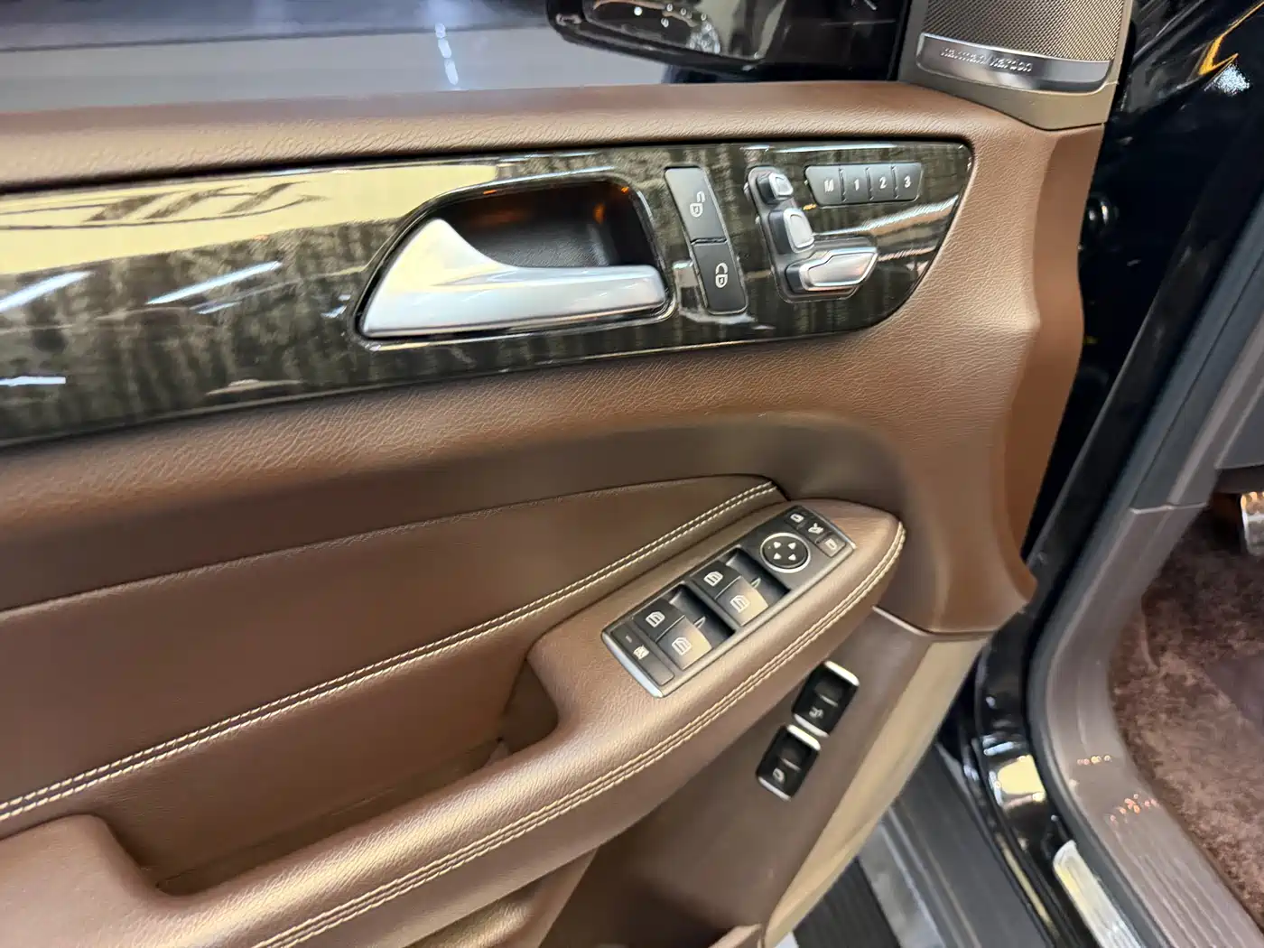 Mercedes-Benz GLS 2018 Facelift GLS 400 4MATIC Luxury фото 22