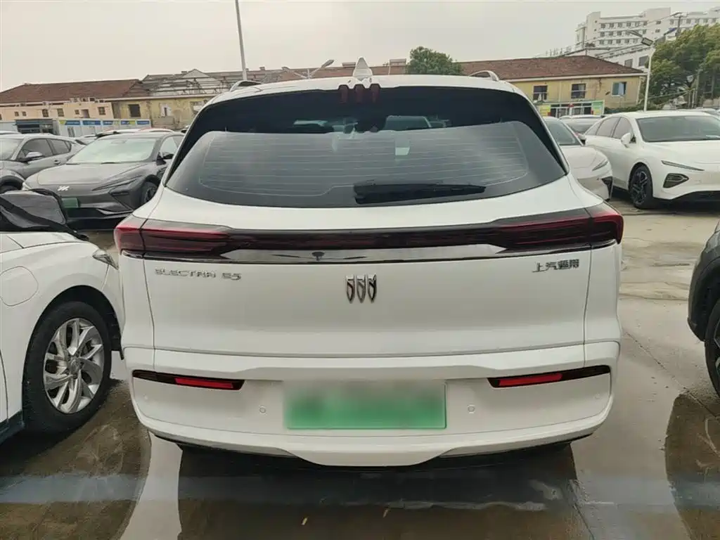 Buick E5 2023 Premium Standard Range Edition фото 6