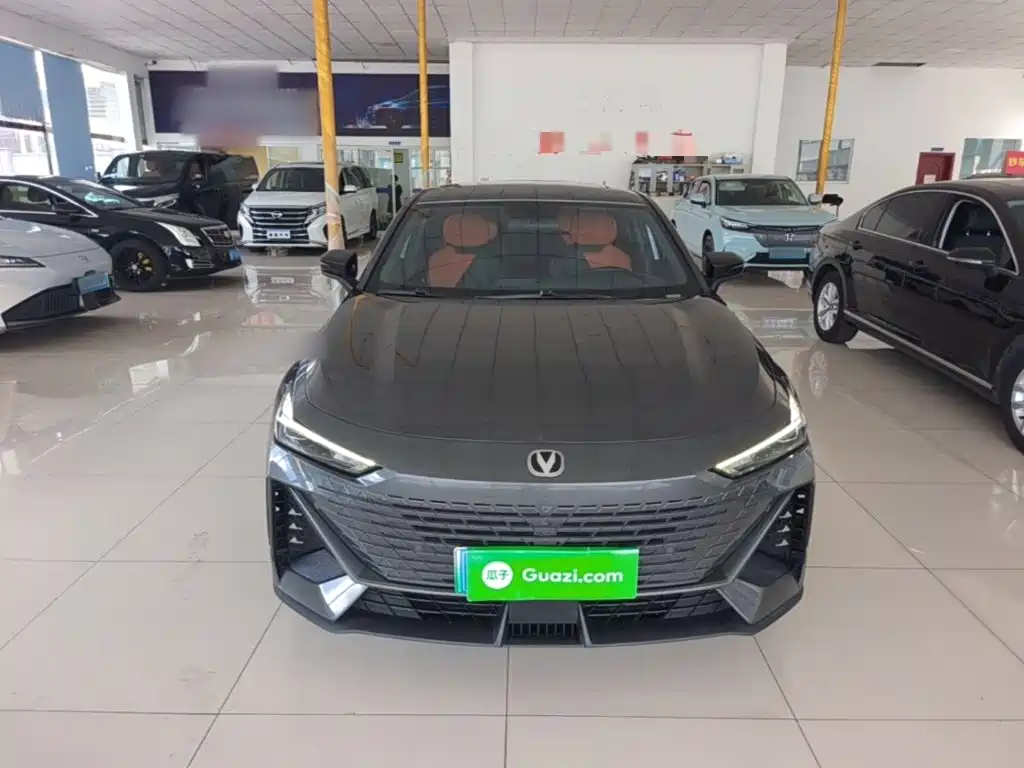 Changan UNI-V iDD 2023 2023 ZhiDian iDD 1.5T 113km Smart Fun Edition