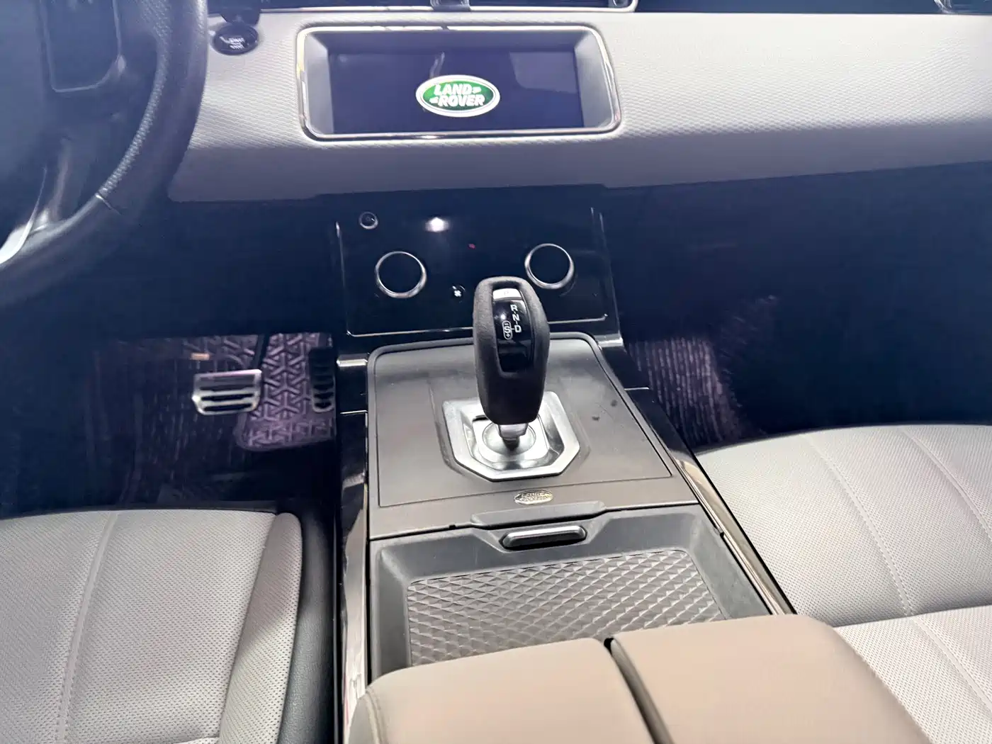 LAND ROVER RANGE ROVER AURORA