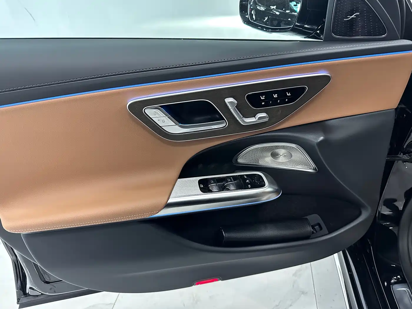 Фото MERCEDES-BENZ E-CLASS 2026 4
