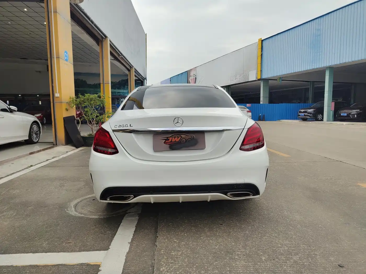 Mercedes-Benz C-Class 2015 Facelift C 200 L Sport фото 5