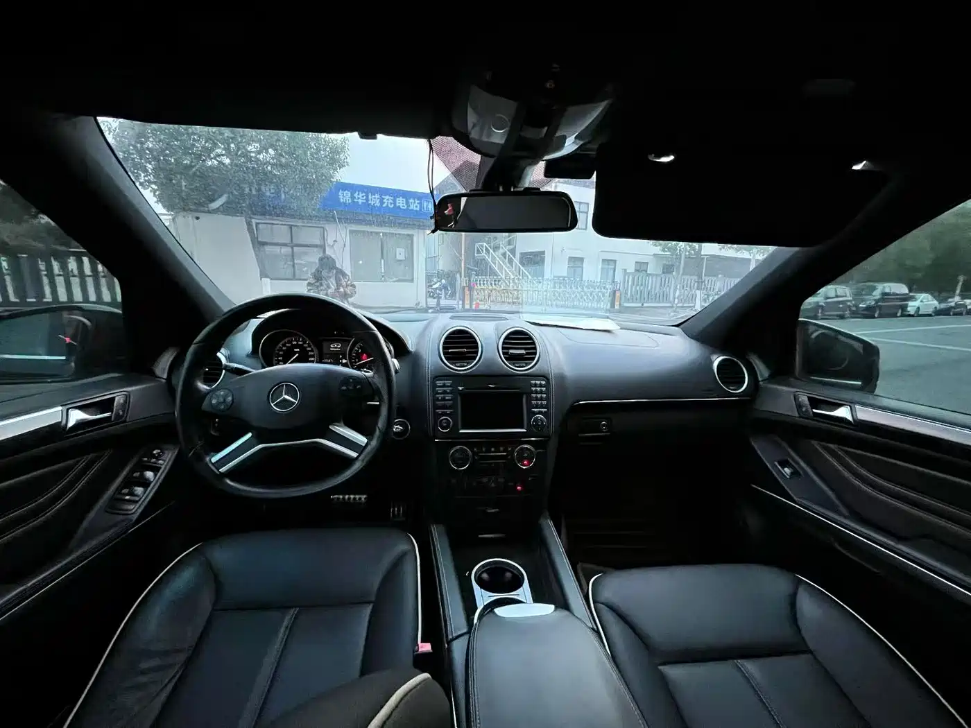 Mercedes-Benz M-Class 2010 ML 350 4MATIC Luxury фото 5