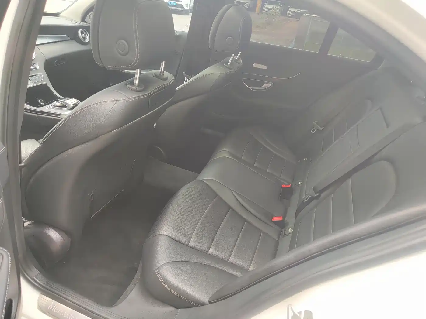 Mercedes-Benz C-Class 2015 Facelift C 200 L Sport фото 7