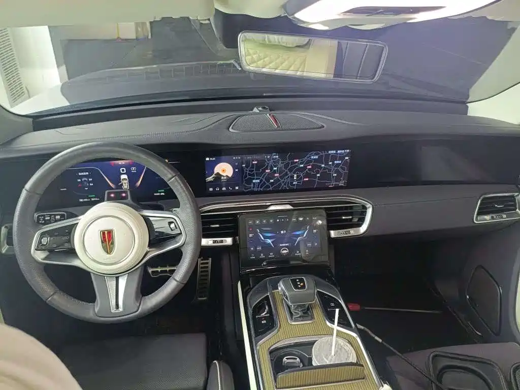 Hongqi E-HS9 2023 2022 660km Qi Chang Edition (6-seater)