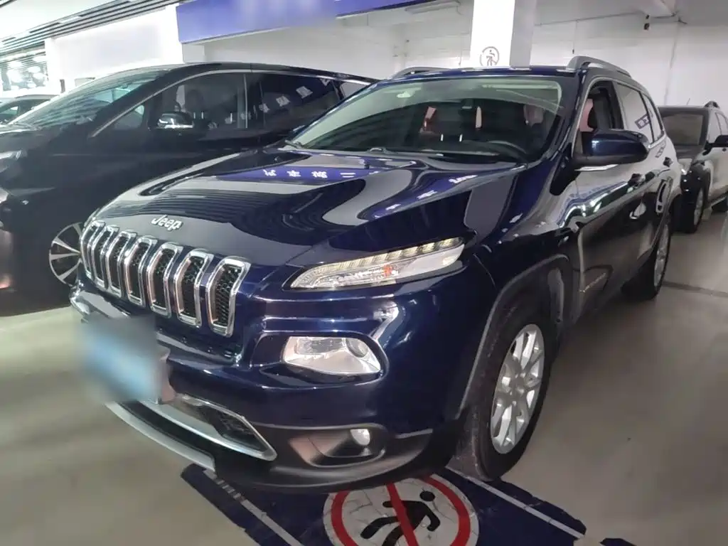 Jeep Cherokee 2018 2017 2.4L Leading Smart Edition