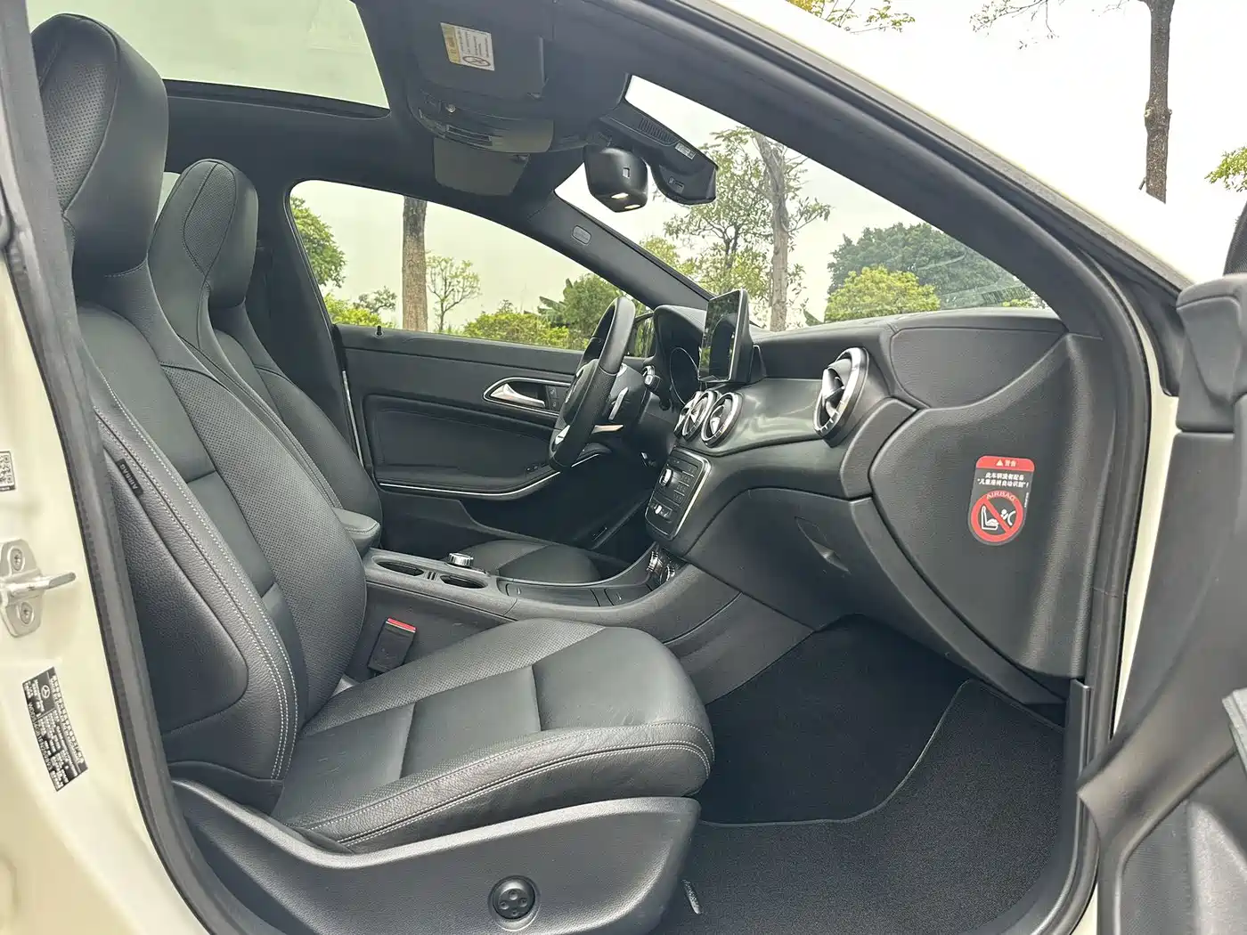 Mercedes-Benz CLA (Import) 2016 Facelift CLA 260 4MATIC фото 19