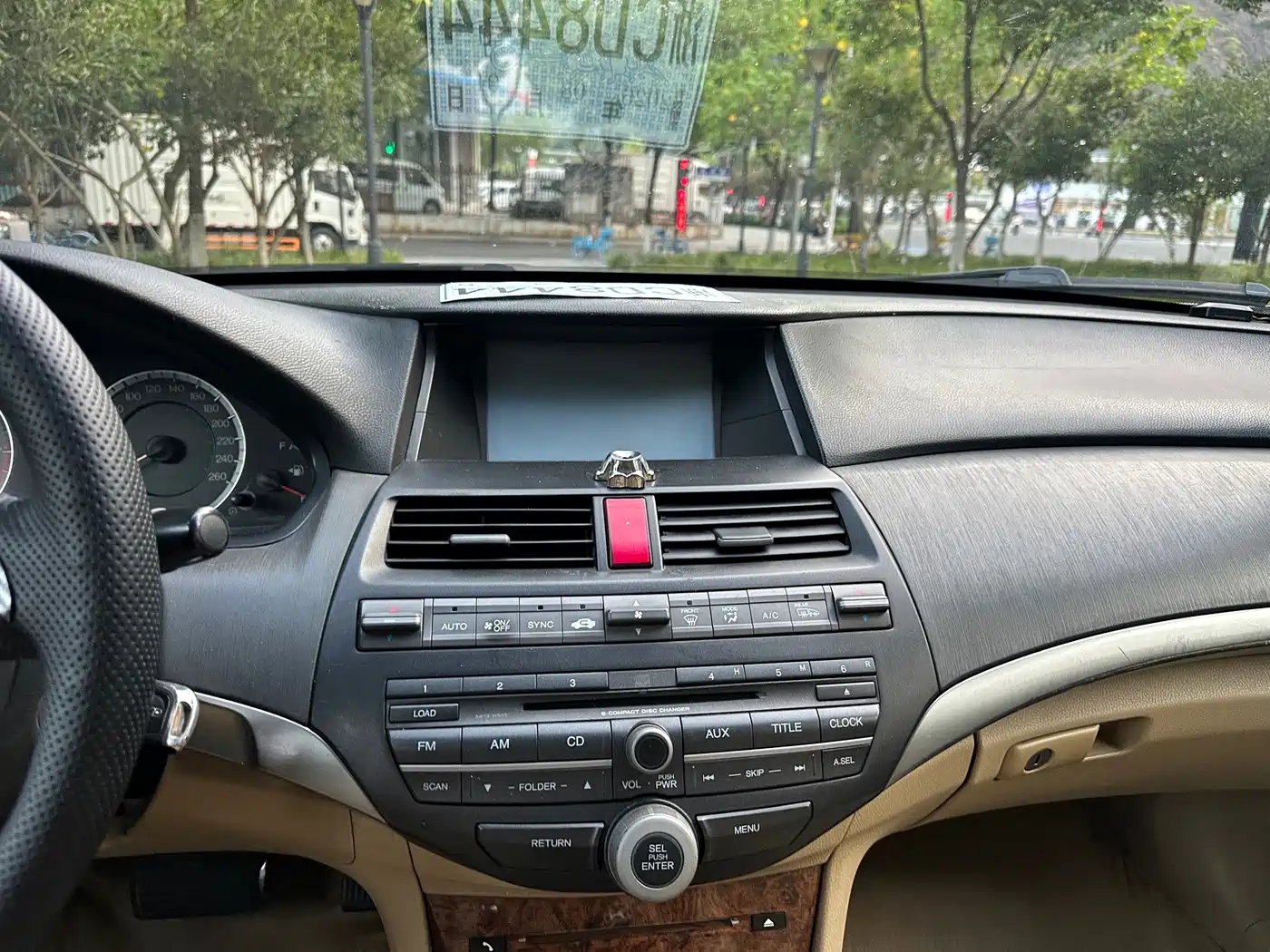 Фото 11 - Honda Accord