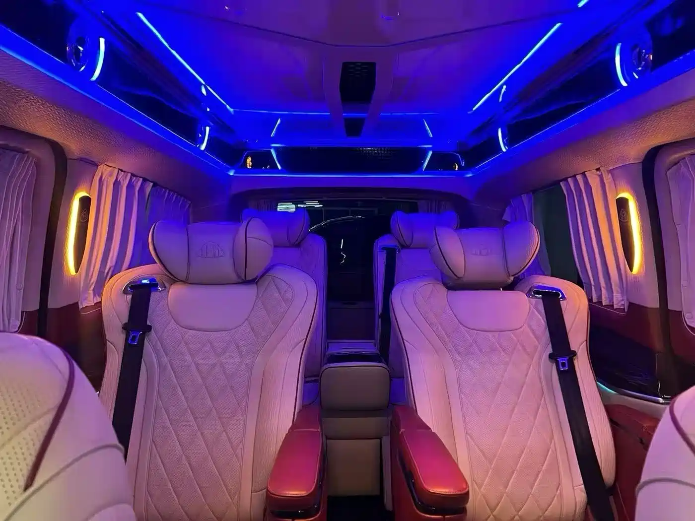 Mercedes-Benz V-Class 2022 V 260 L Long Wheelbase Luxury Edition фото 5