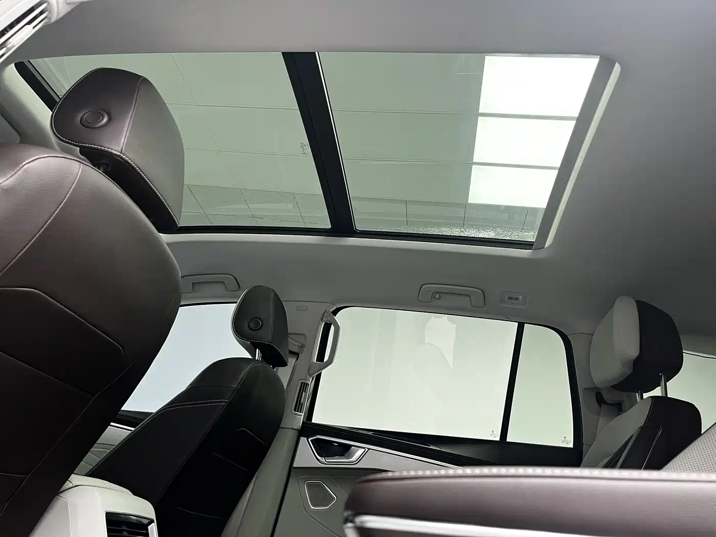 Volkswagen Talagon 2022 380TSI 4WD Luxury Premium Pro Edition 6-seater фото 7