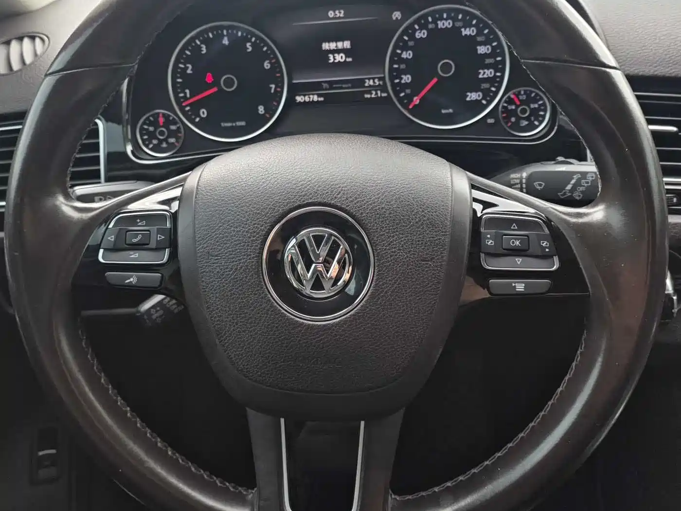 Volkswagen Touareg 2017 3.0TSI Explorer Edition фото 16