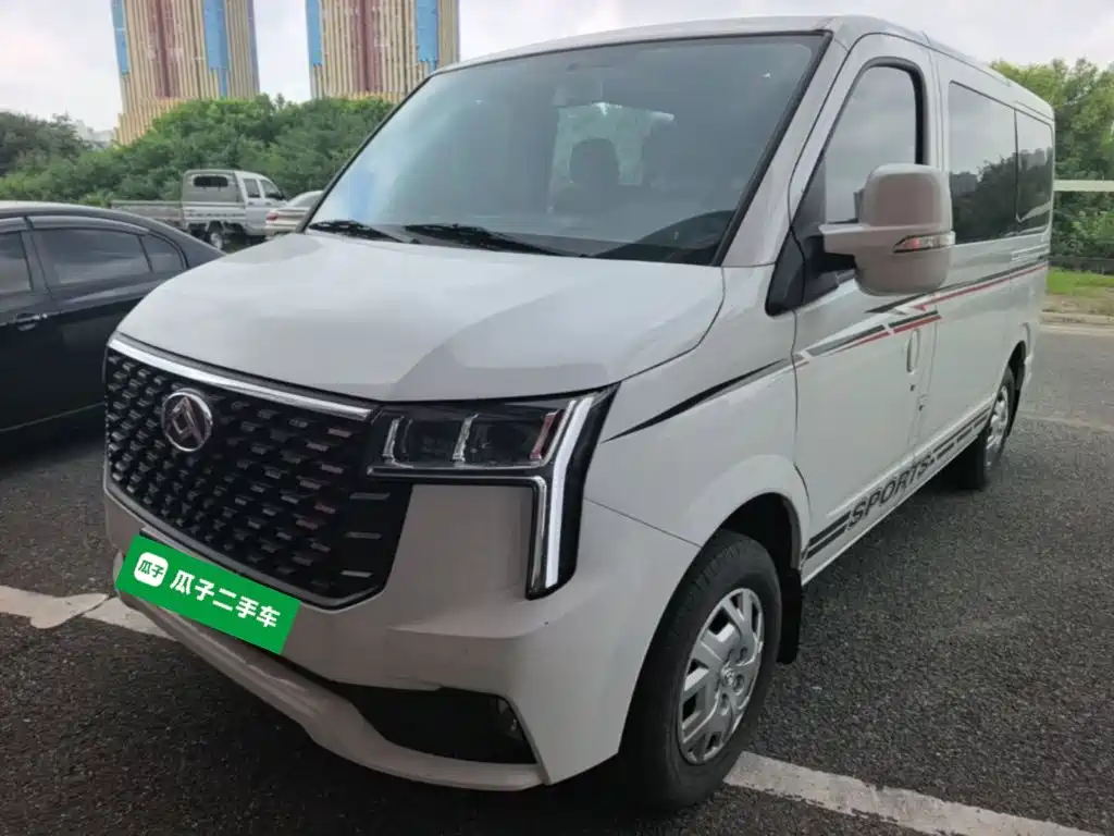 SAIC Maxus Xintu V80 2024 2024 Model Facelift Aoyun 6MT Short Wheelbase Ultra Low Roof 147Ps 5/6 Seats