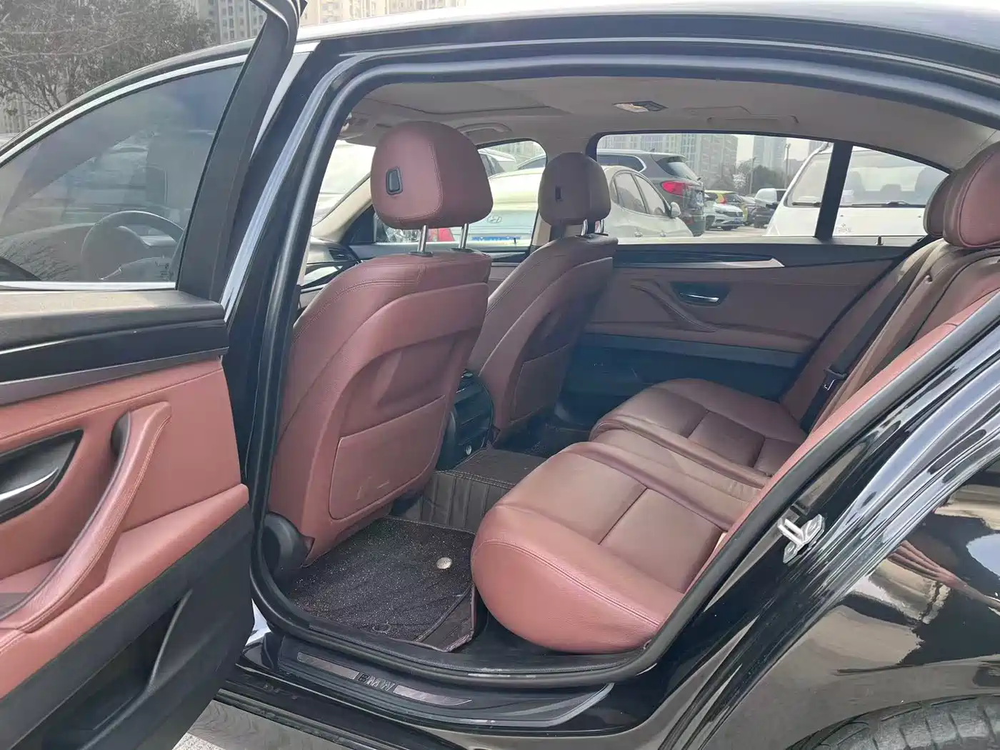 BMW 5 Series 2017 520Li Classic Edition фото 11