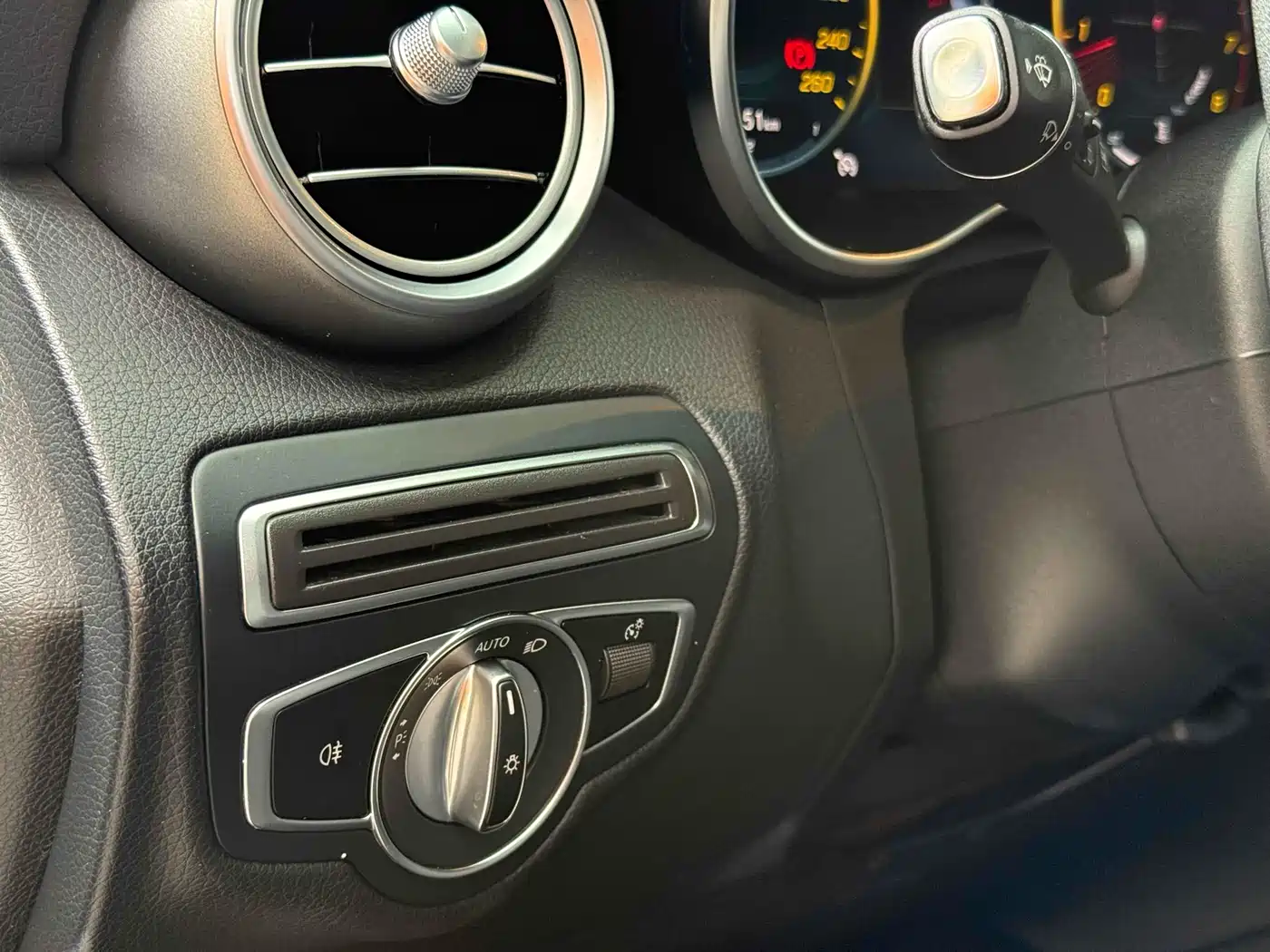 Mercedes-Benz GLC 2020 Facelift GLC 260 L 4MATIC Dynamic фото 11