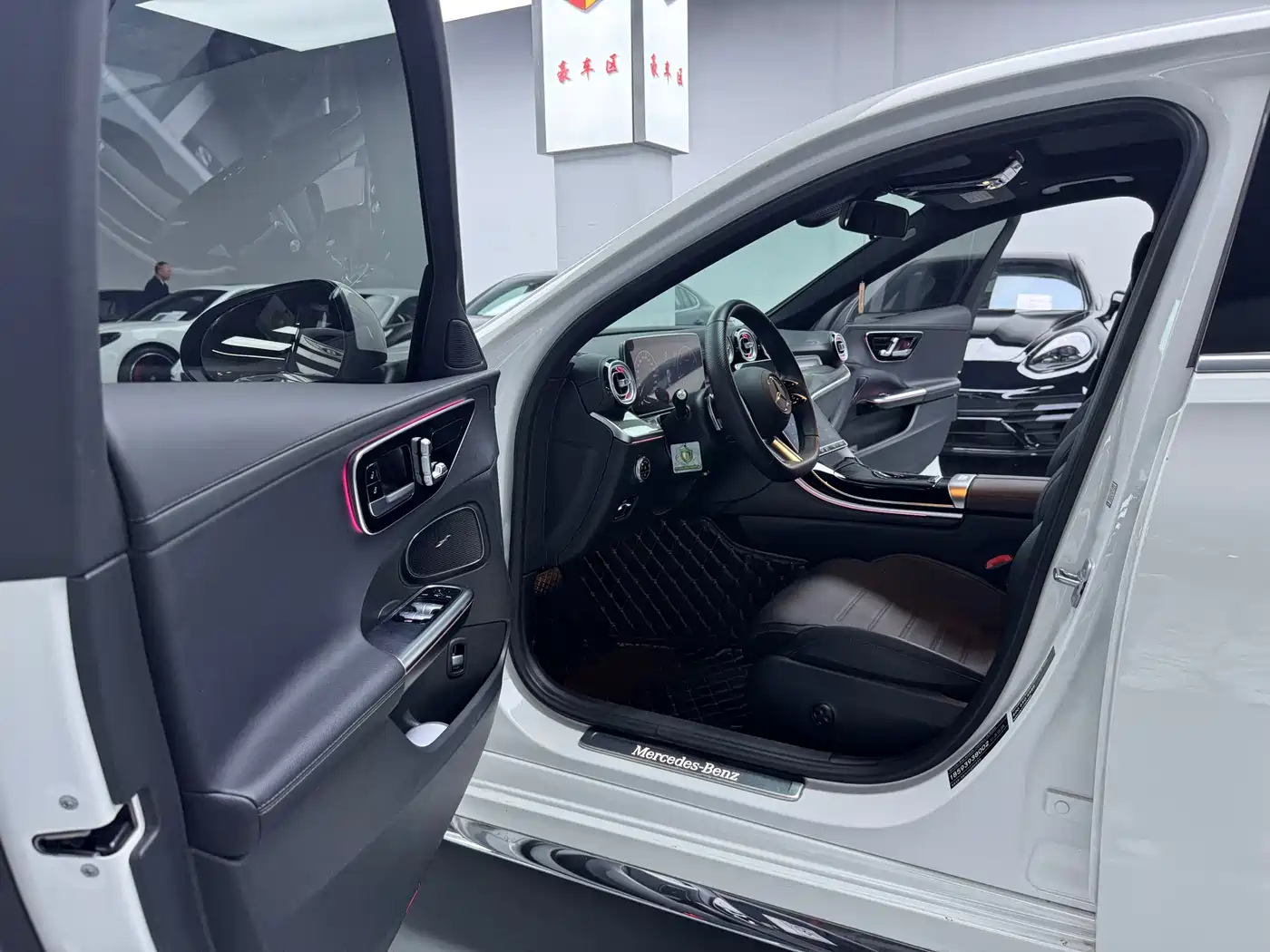 Mercedes-Benz C-Class 2024 C 260 L Sport фото 6