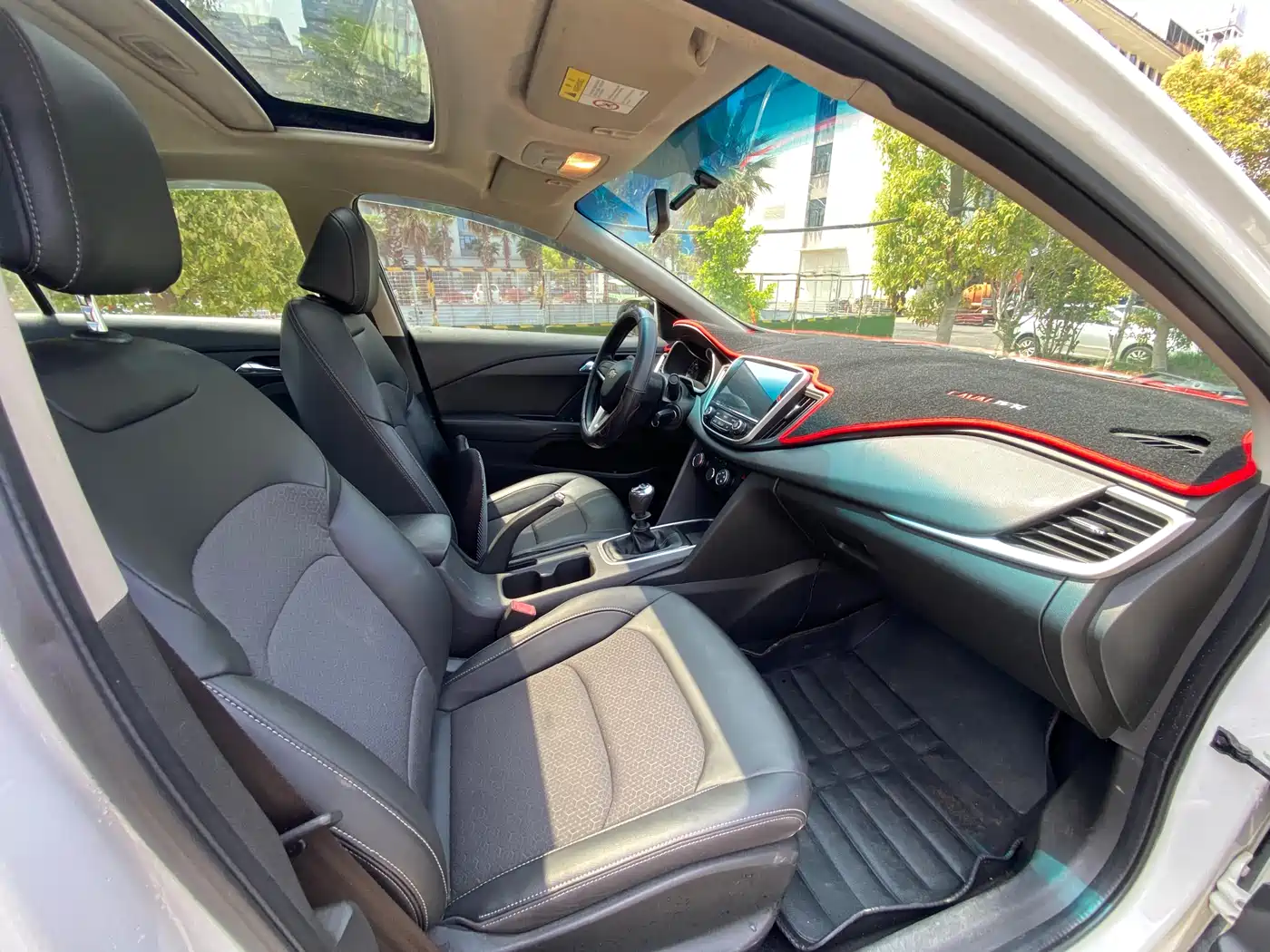 Chevrolet Cavalier 2016 1.5L Manual Delight Edition фото 12