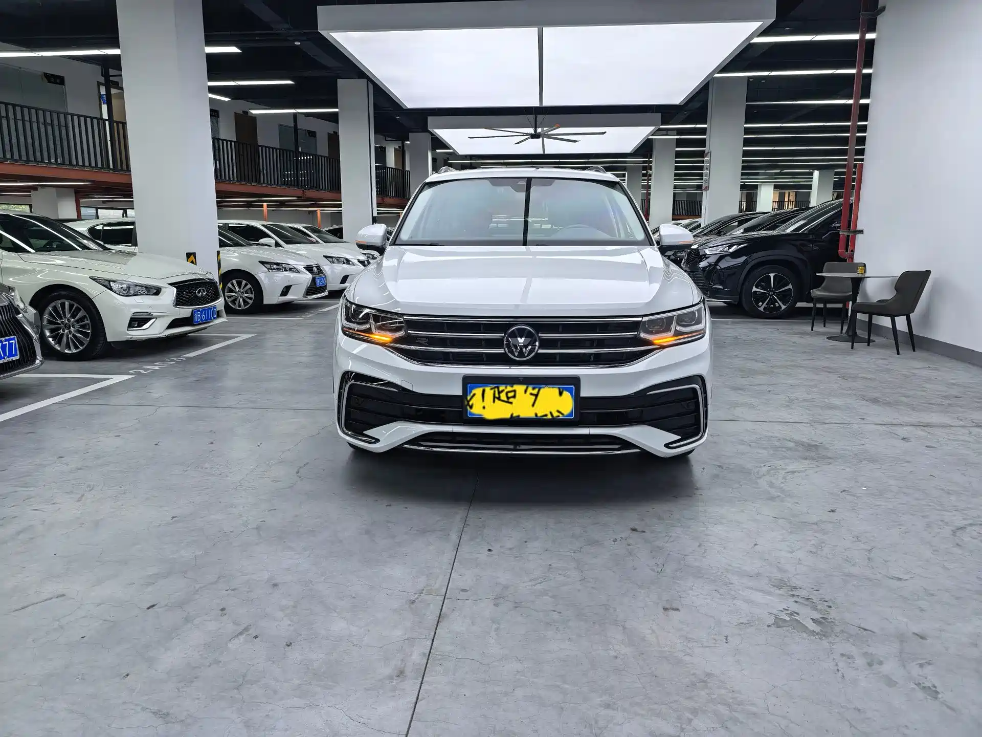 Фото 2 - Volkswagen Tiguan L