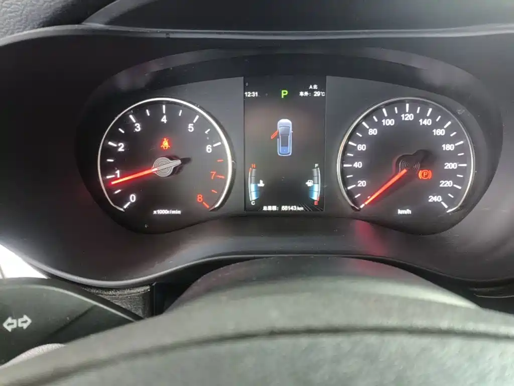 Фото 12 - BYD Song MAX