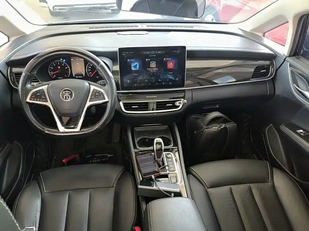 Фото 10 - BYD Song MAX