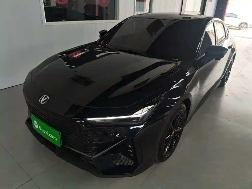 Changan UNI-V 2022 1.5T Premium Model