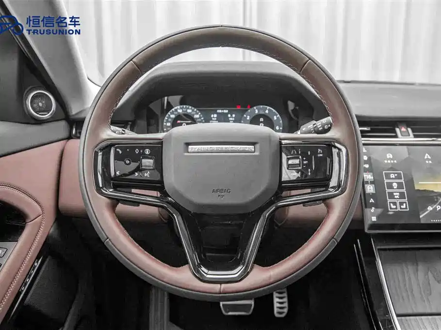 Land Rover Range Rover Evoque 2024 Range Rover Evoque L 249PS Light Master Edition фото 17