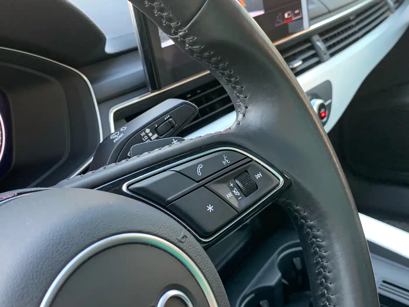 Audi A4L 2020 40 TFSI Fashion Dynamic Edition фото 24