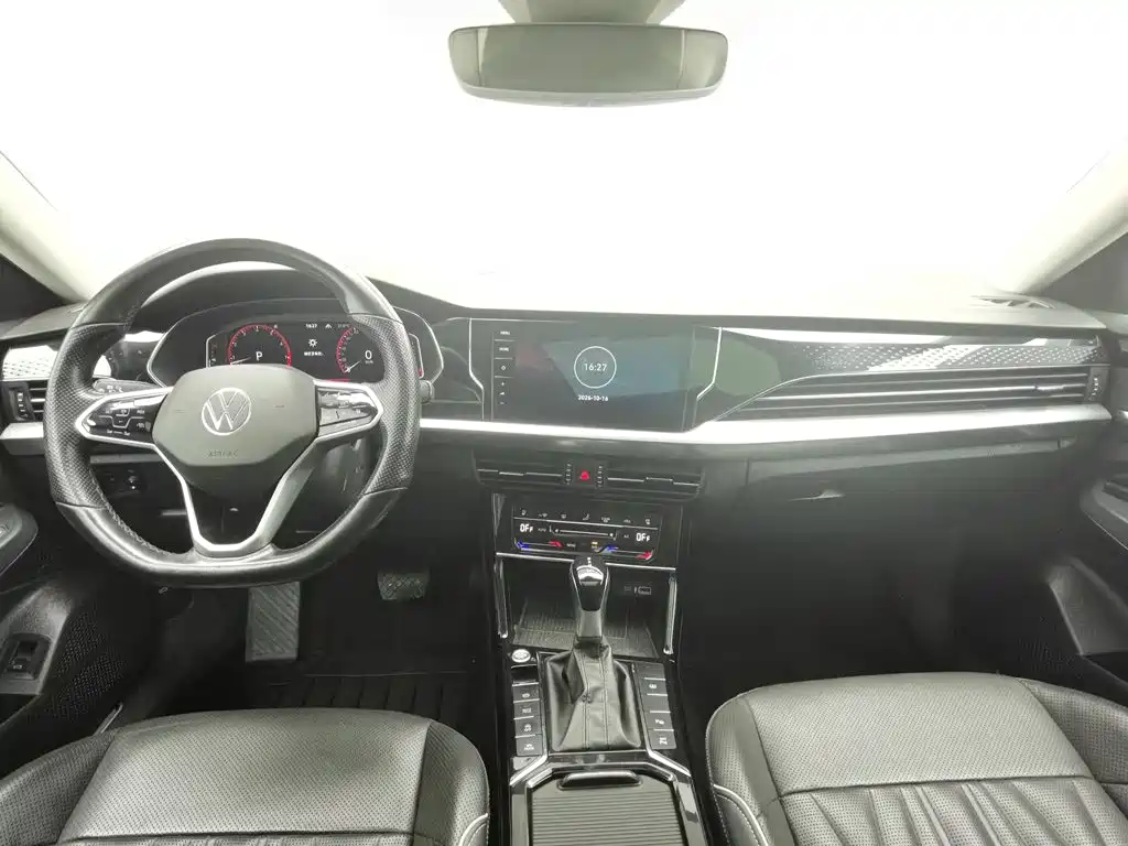 Photo 5 - Volkswagen Passat