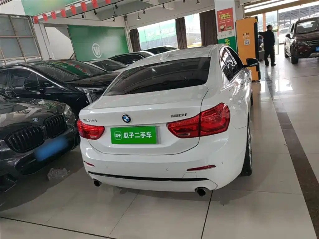 BMW 1 Series 2018 120i Design Package фото 6
